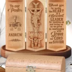 To Our Pastor - Personalized Openable Wooden Cylinder Sculpture Of Jesus Christ-faithregion (2)